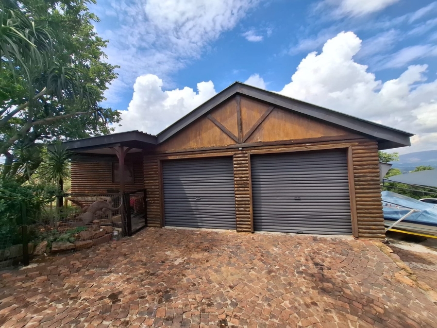 5 Bedroom Property for Sale in Waterkloof East North West